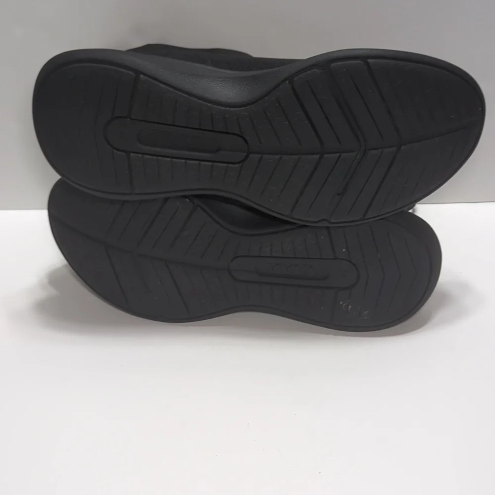 Vivaia Pull On Black Sneaker Boots Size EU 41 - US 9.5 - Picture 10 of 15